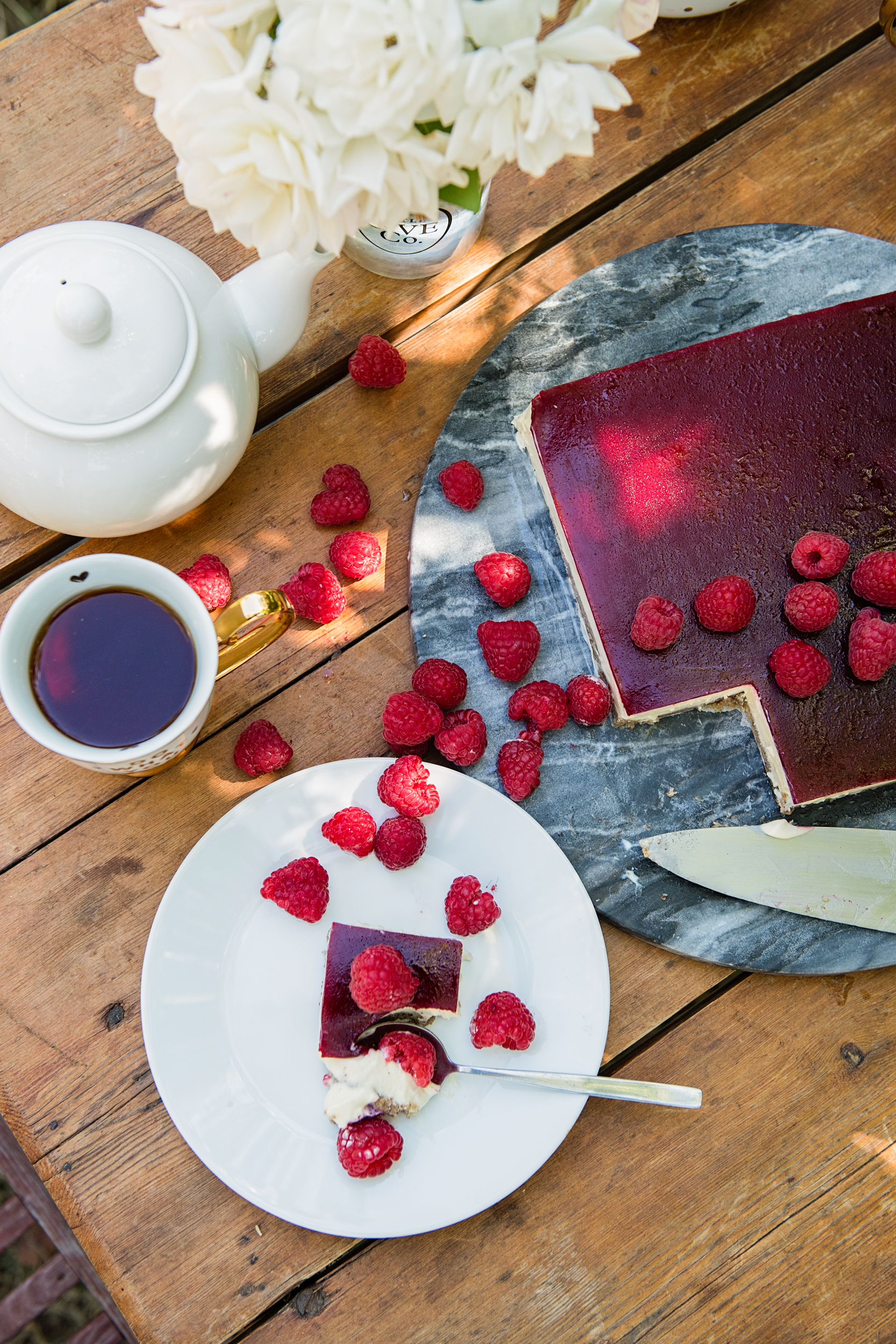 Raspberry Jelly Cheesecake Slice, Quirky Cooking