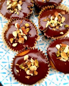 Vanilla Cupcakes with Chocolate Ganache (GF, DF) - Quirky Cooking