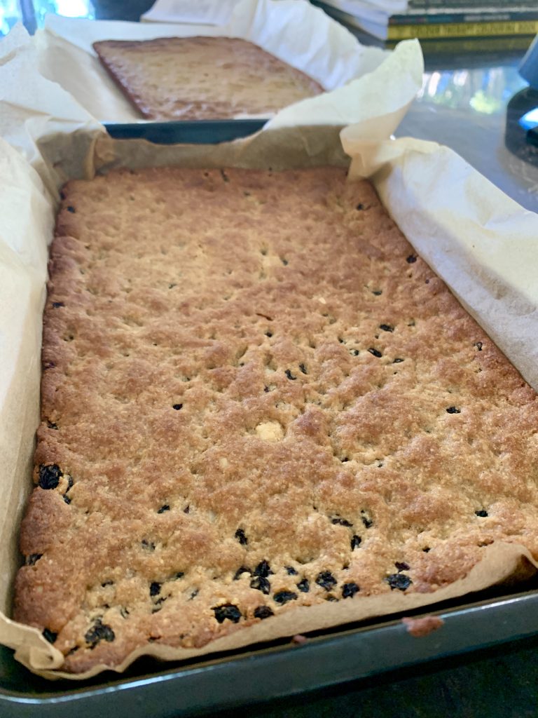 Lemon & Currant Bars | Quirky Cooking
